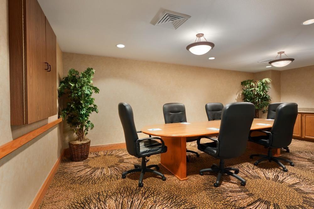 Отель Hyatt House Colorado Springs Airport Экстерьер фото