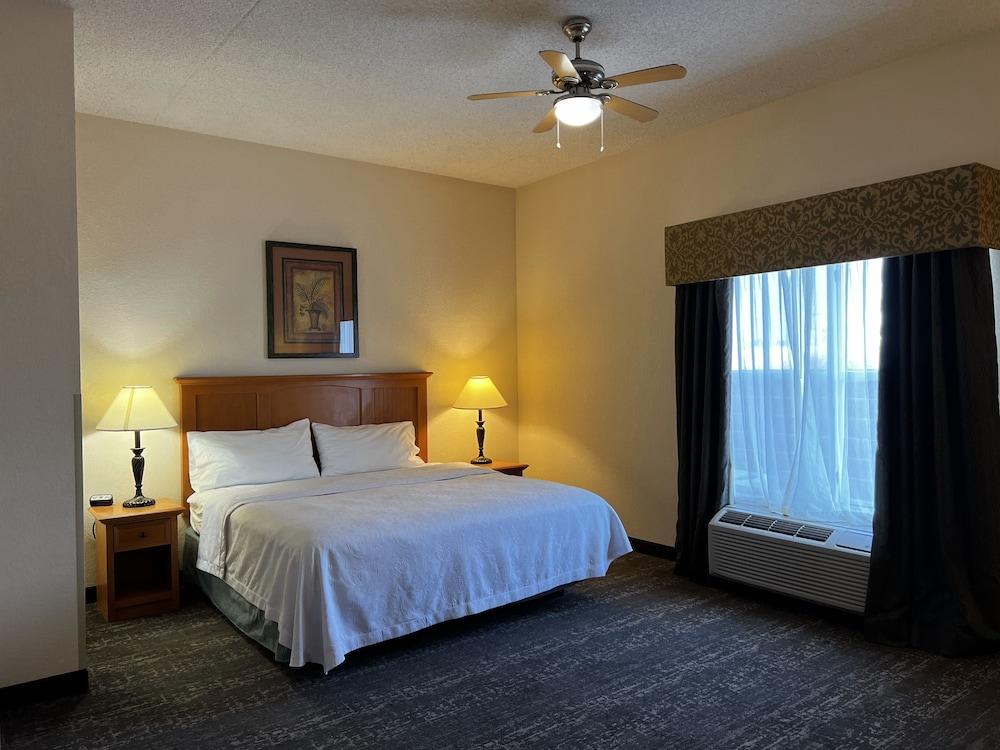 Отель Hyatt House Colorado Springs Airport Экстерьер фото
