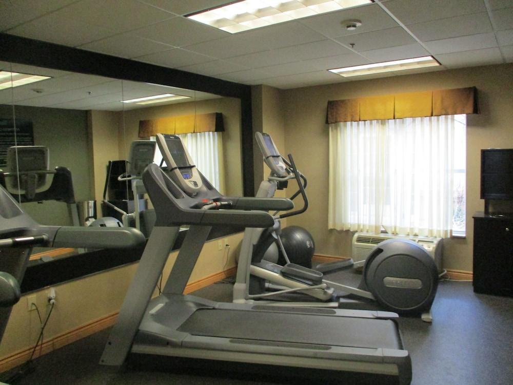 Отель Hyatt House Colorado Springs Airport Экстерьер фото