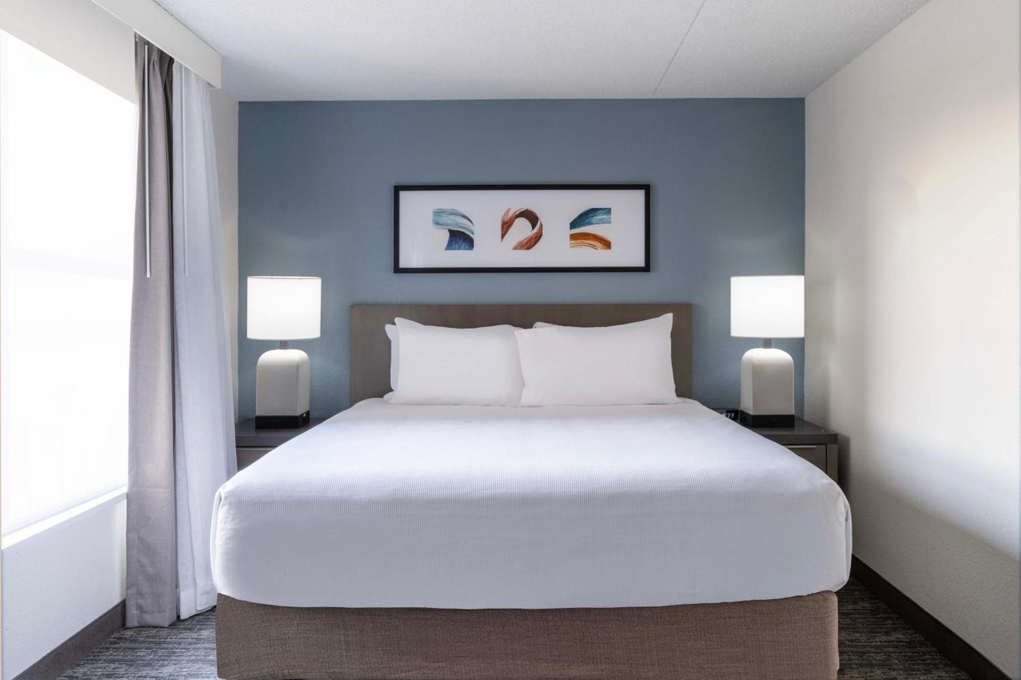 Отель Hyatt House Colorado Springs Airport Экстерьер фото