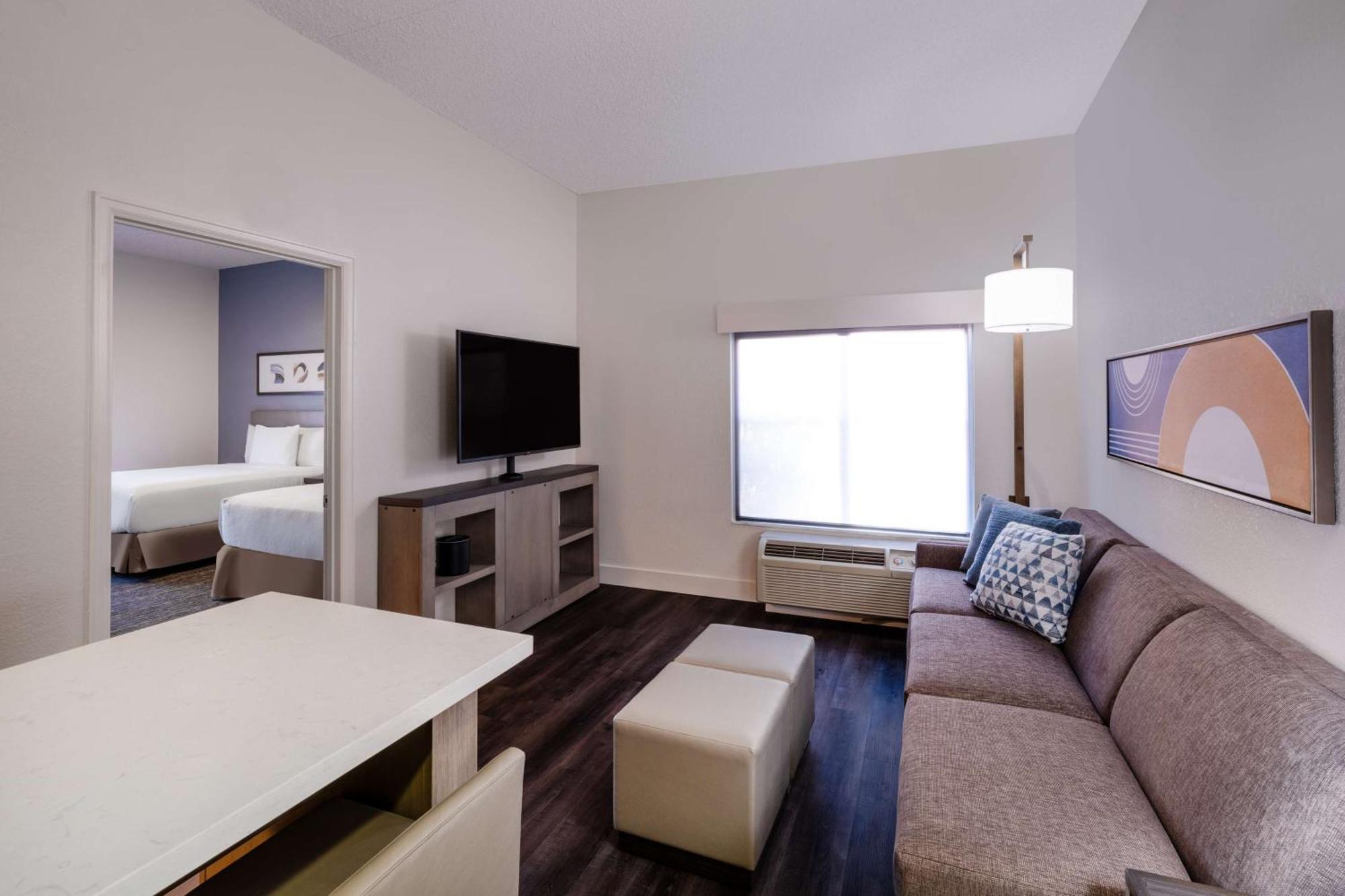 Отель Hyatt House Colorado Springs Airport Экстерьер фото
