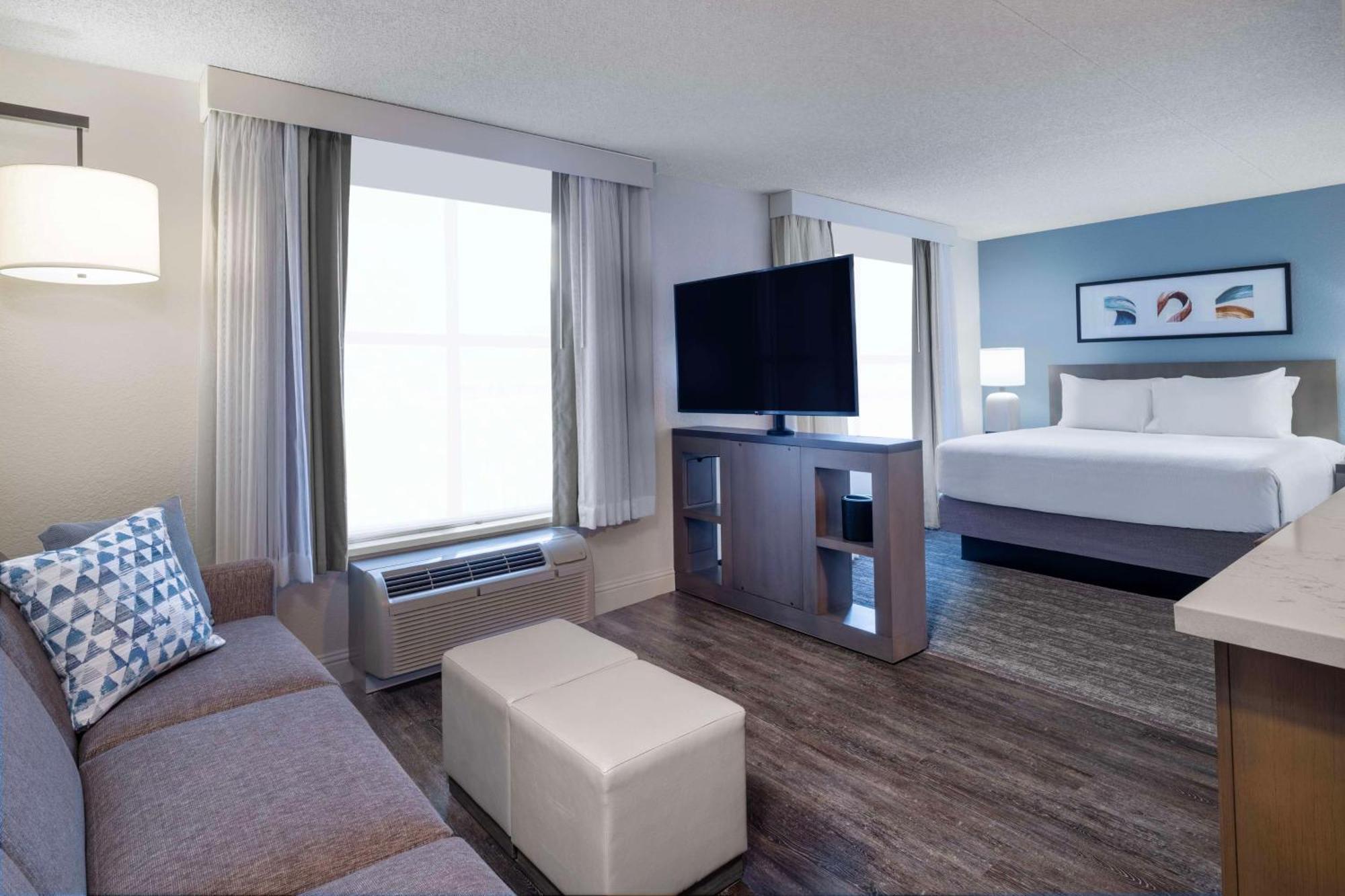 Отель Hyatt House Colorado Springs Airport Экстерьер фото