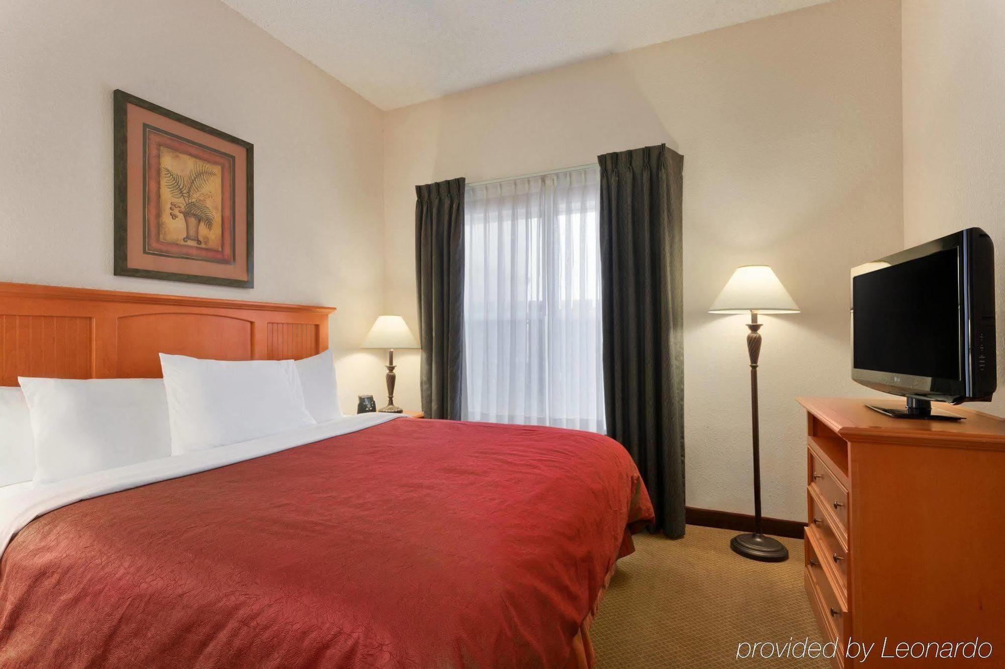 Отель Hyatt House Colorado Springs Airport Экстерьер фото