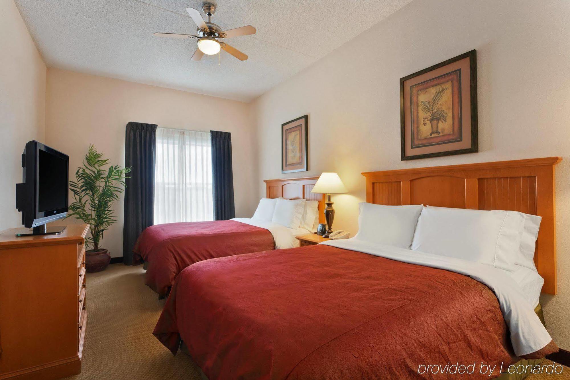 Отель Hyatt House Colorado Springs Airport Экстерьер фото